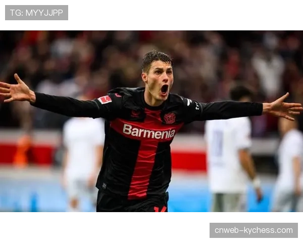 帕特里克·希克梅开二度，捷克前锋成勒沃库森晋级重要功臣